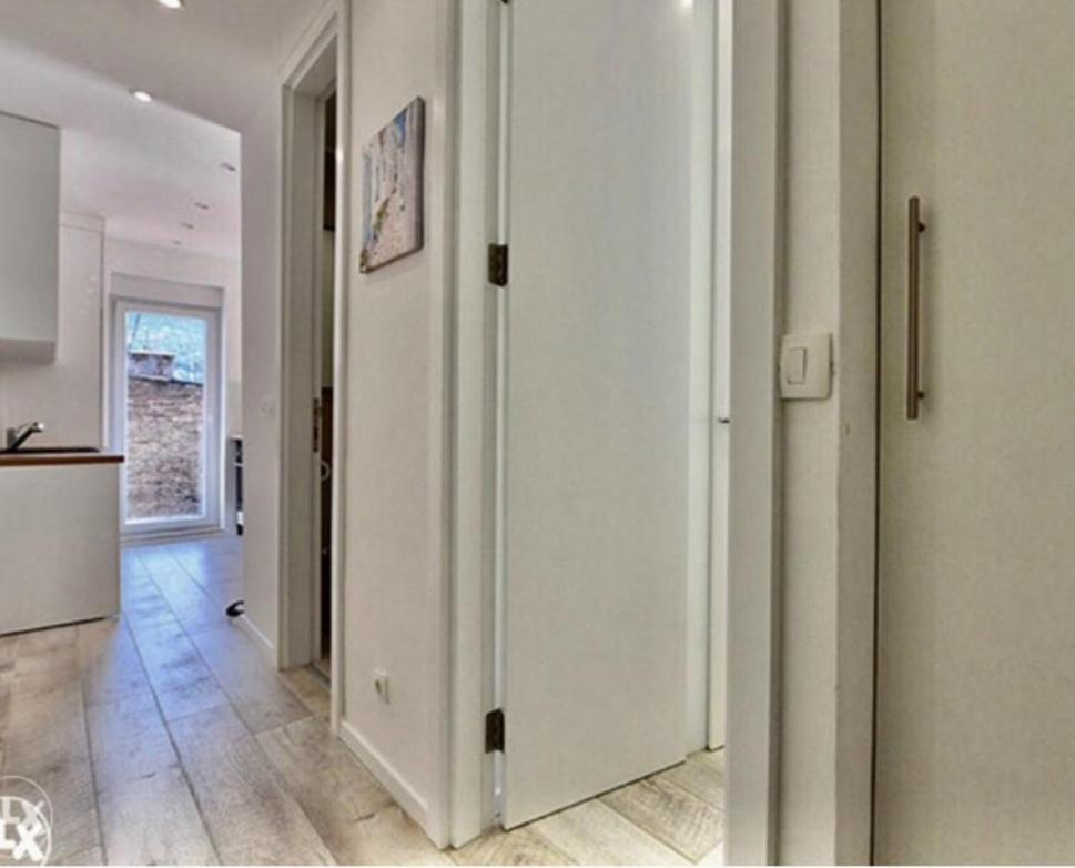 Apartment Another *
